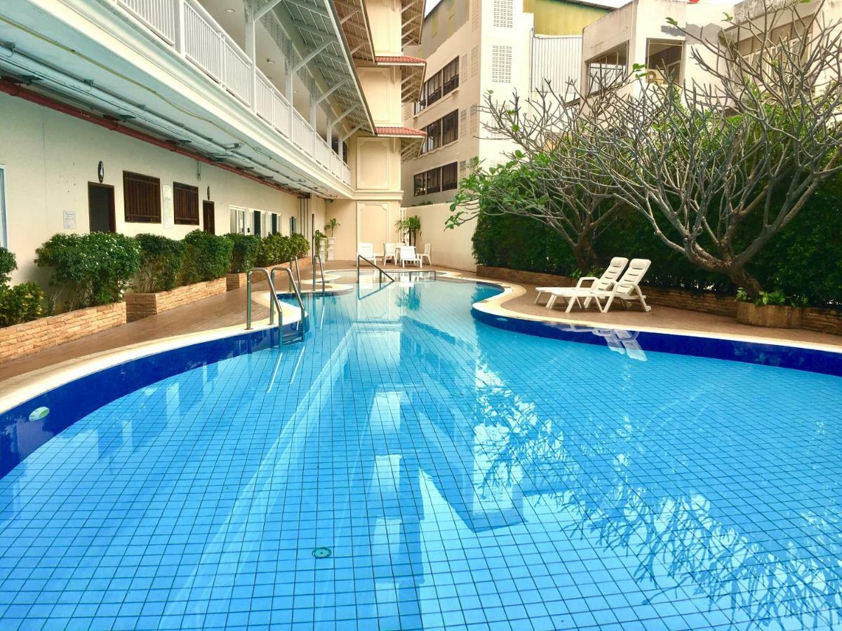 Baan Klang Condo Hotel HHQ Exterior foto